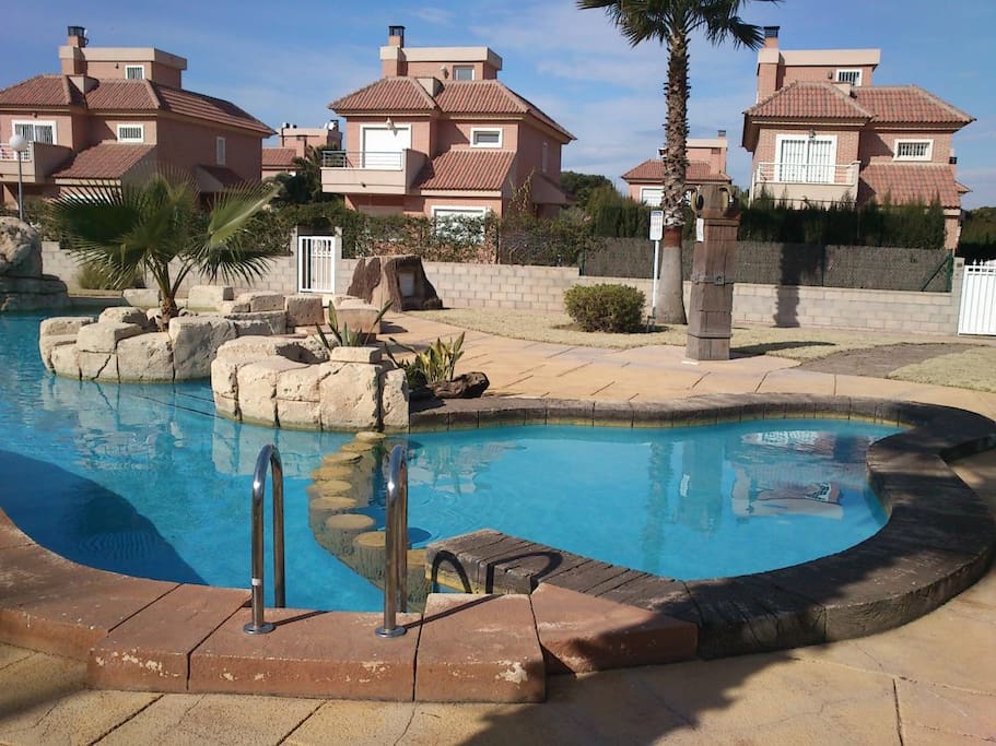 children's pool area