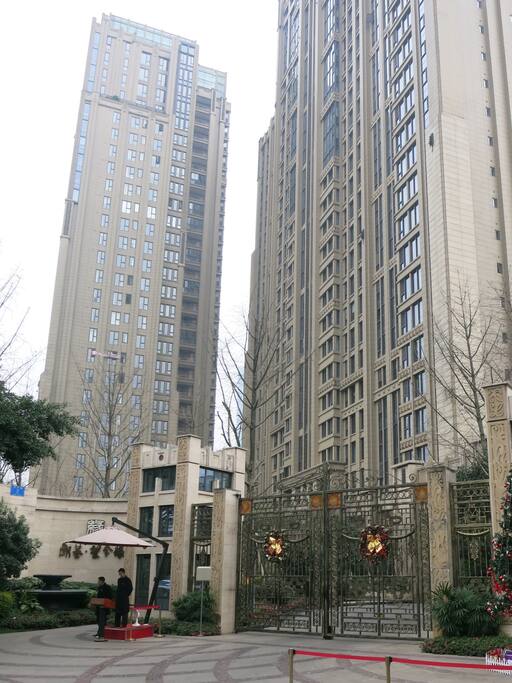 小区大门