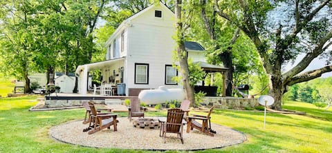 Silo Valley Farm/ room for 6 & Golf Cart