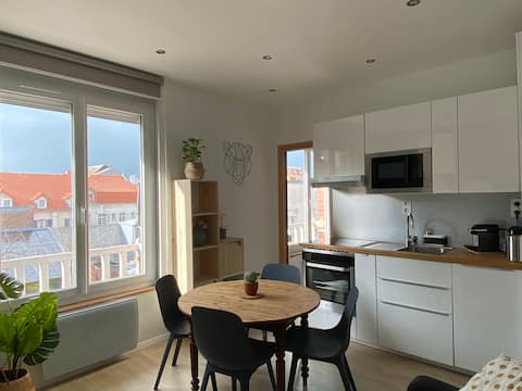 Apt Cosy 4 personnes - draps - WIFI - Centre-ville