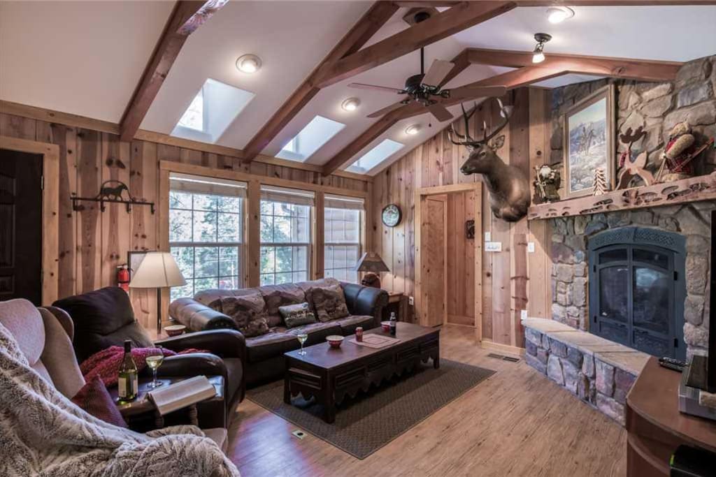 Perfect Family Accommodations - With plenty of space, the open floor plan living area has everything your family needs this vacat
