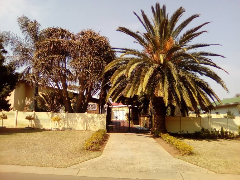 Front view of the Guesthouse - 02