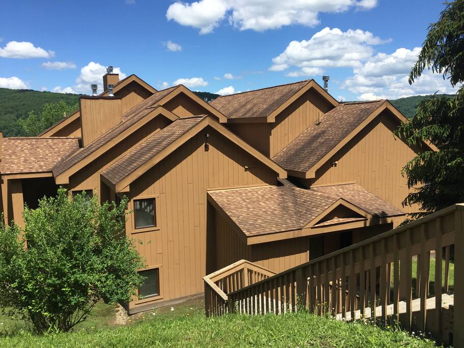Snowpine Building B