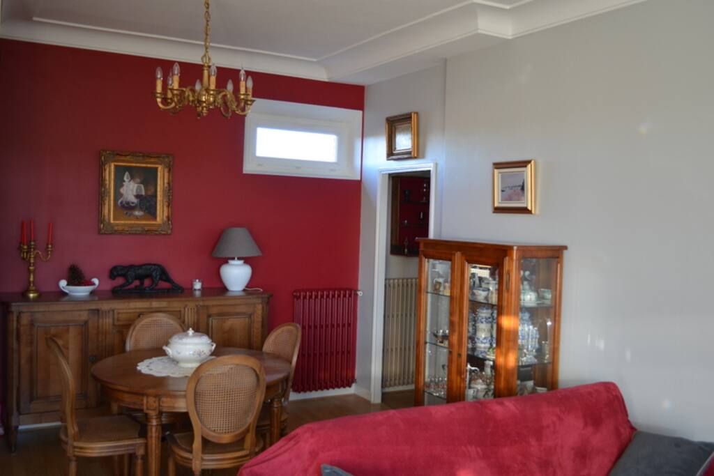 L'espace salle à manger.