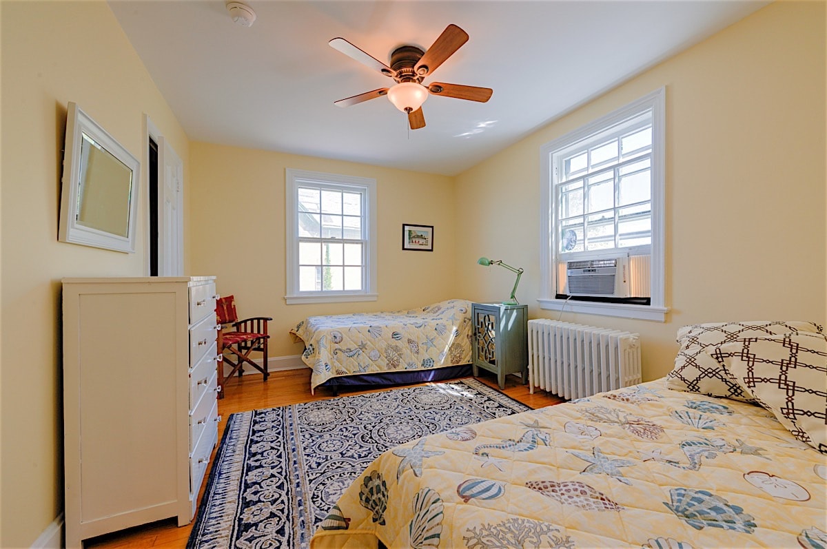 upstairs twin bedroom 
