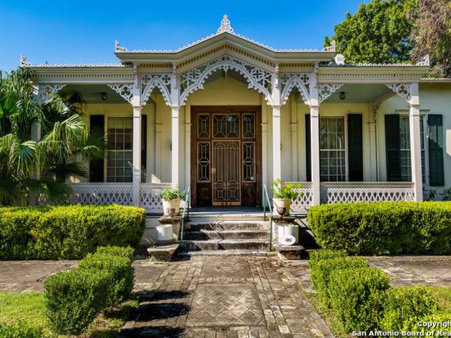 The Gustav Groos House dates back to 1875
