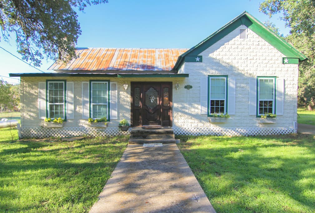 Front of the Amustus Farm House.
