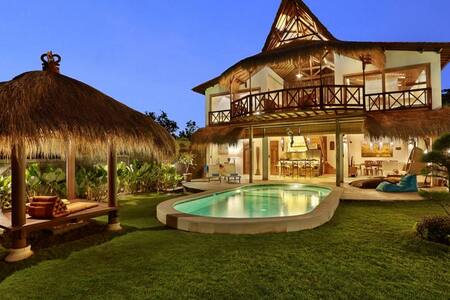 Top 20 Nusa Dua Beach Accommodation, Holiday Rentals 