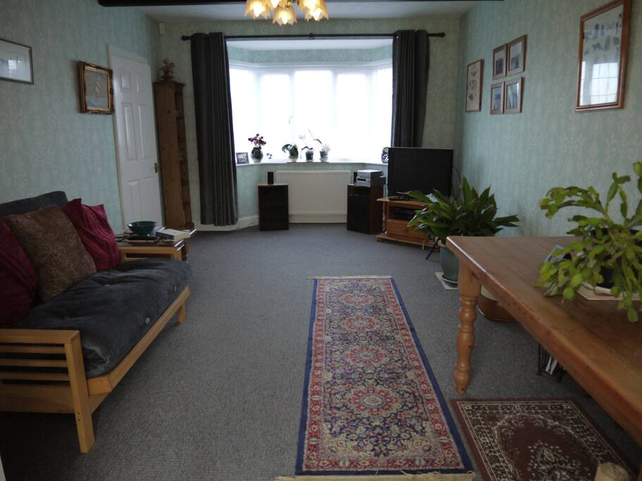 Guest Lounge area