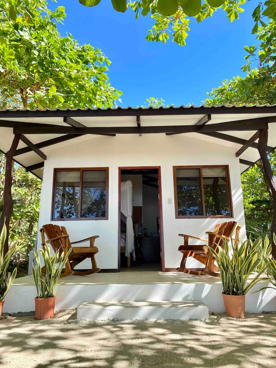 Casa Ola, a bungalow under the almond trees, Santa Teresa, Puntarenas, Costa Rica, photo 5 of 10