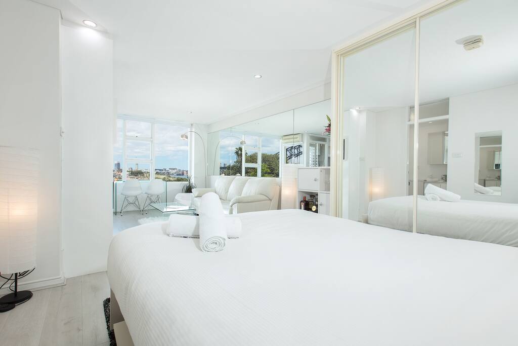 Queen bed