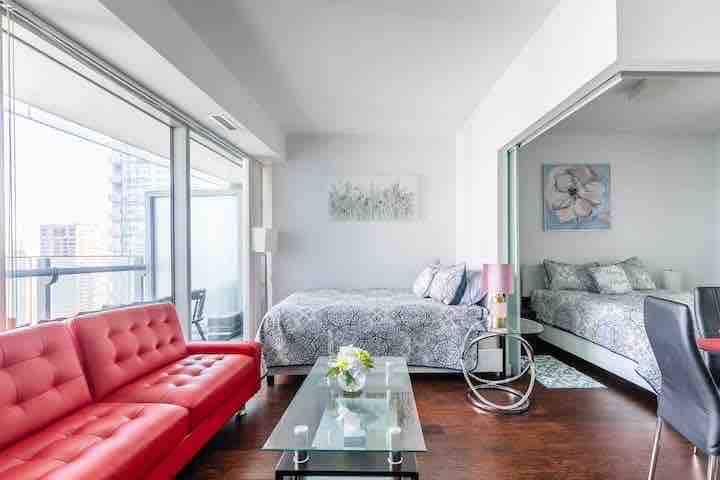 26th Dt Core Brand New Condo W/parking - Toronto