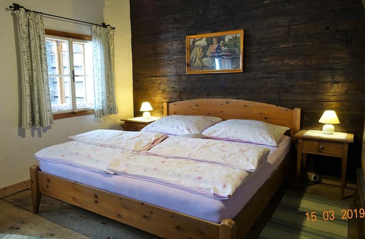 SZ 4:  Double room on the north side