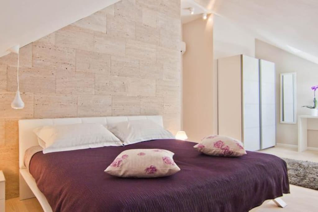 Bed 1