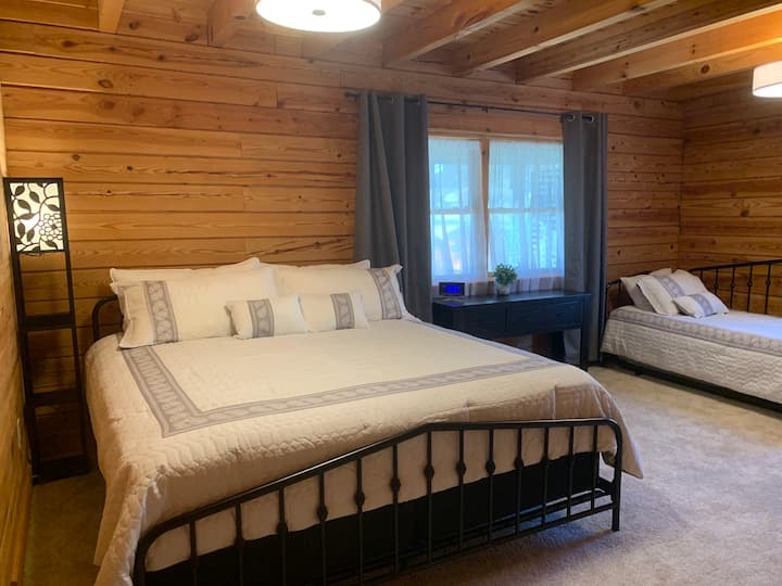 Dormitorio familiar grande en el piso principal 