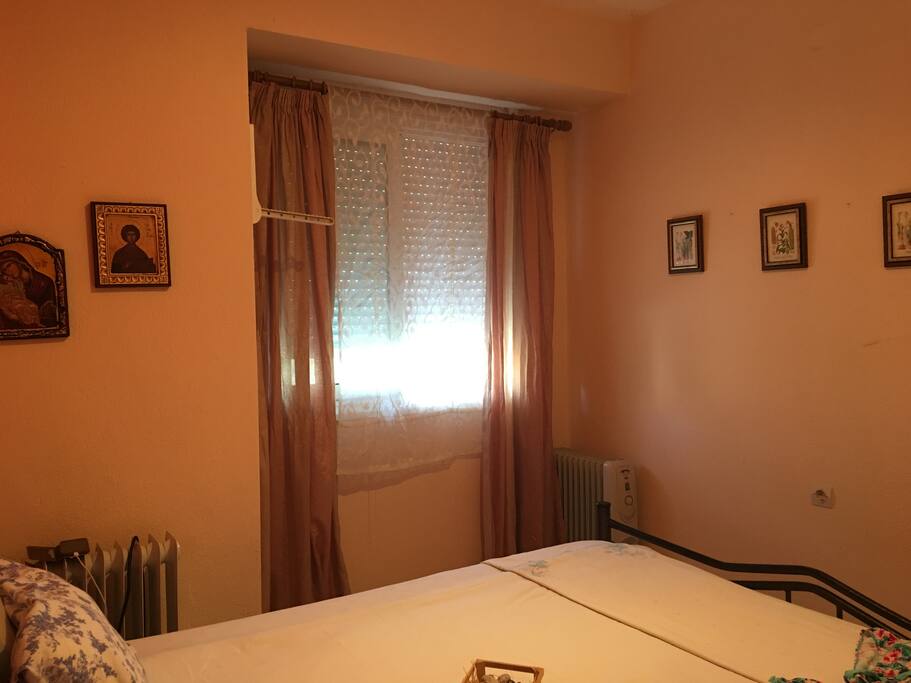 1st bedroom