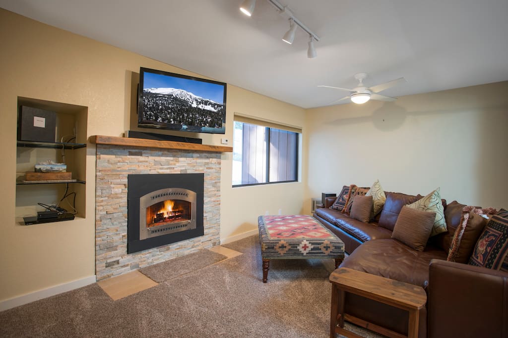 Living Room with gas fireplace that keeps the whole place warm.