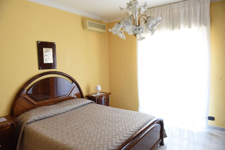 dhomë gjumi me ajër të kondicionuar