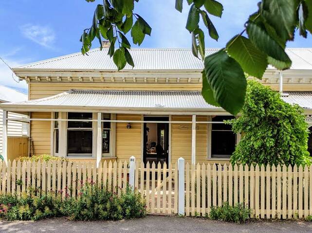 Airbnb Queenscliff Holiday Rentals Places To Stay
