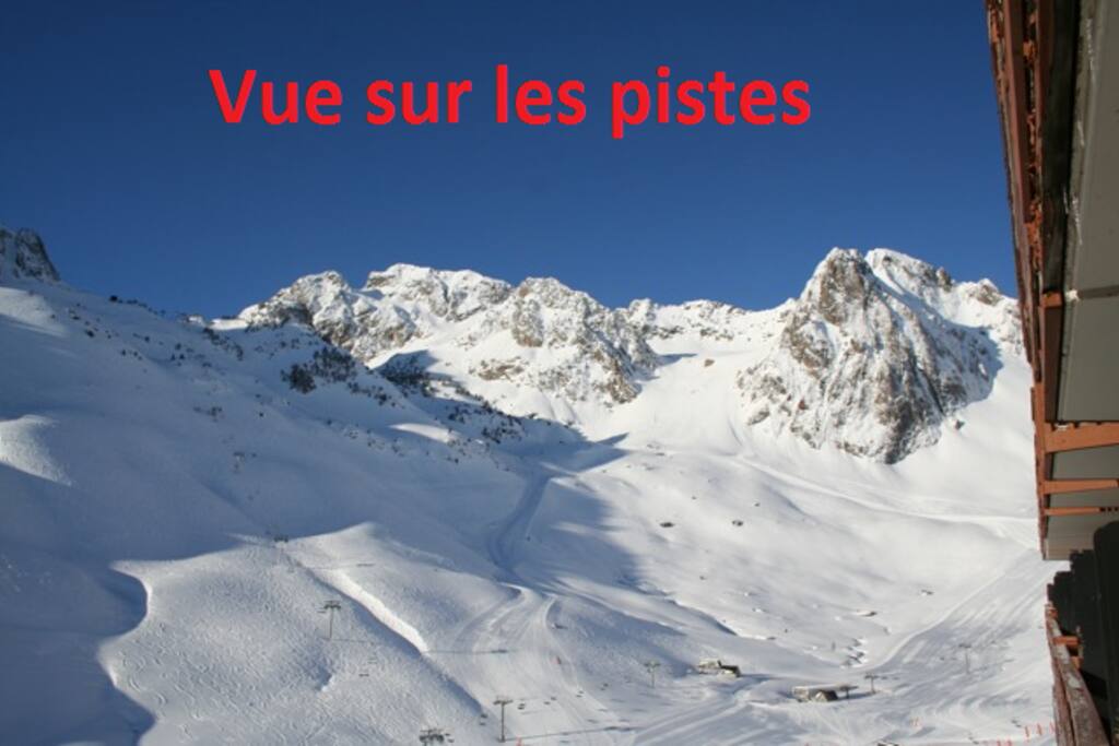 Vue du balcon sur les pistes sans vis à vis