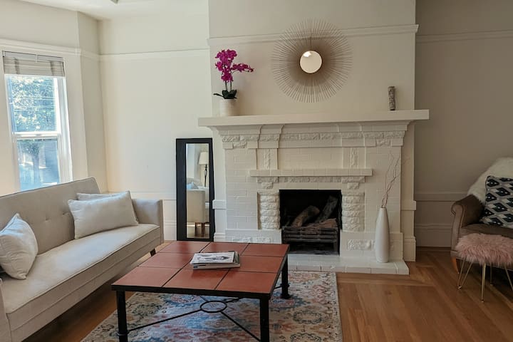 Spacious Sunny Safe 2br@Noe Valley w/ yard