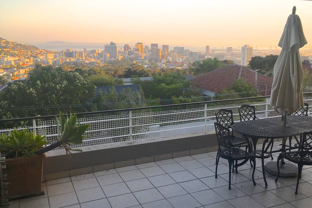 The incredible City skyline view from the full length balcony at the front - great place to sunbathe.