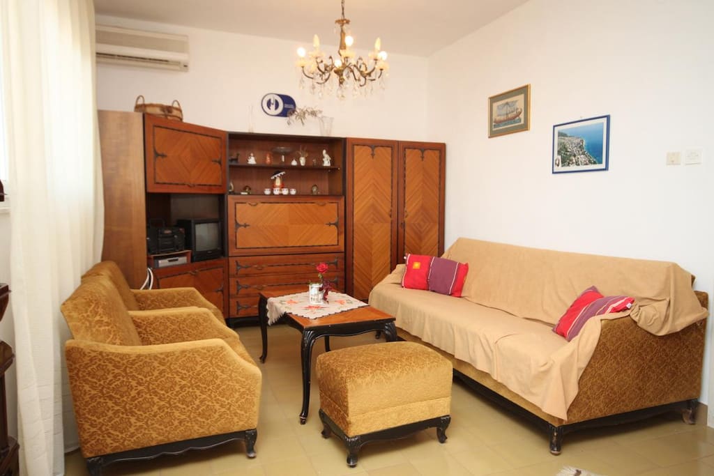 Living room, Surface: 12 m²