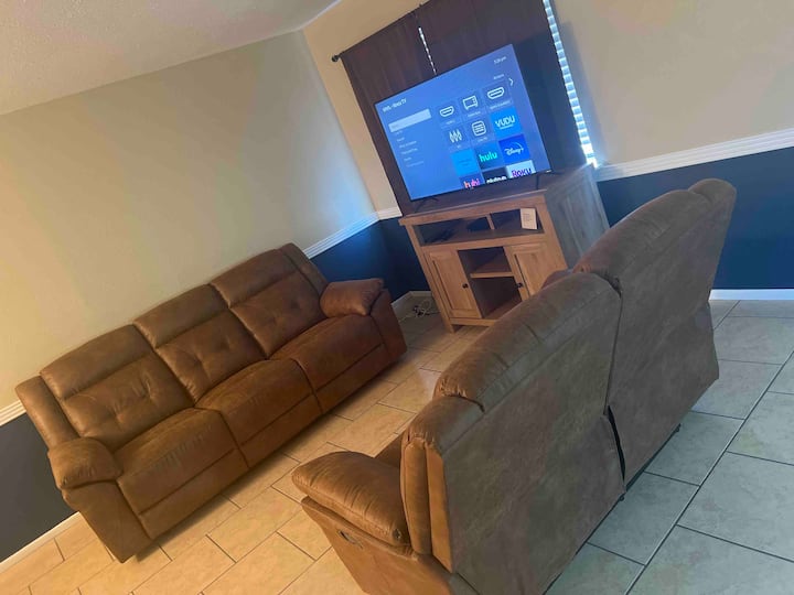 2/1 In Heart Of Corpus Christi! - Corpus Christi, TX