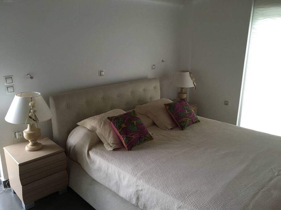 Bed room