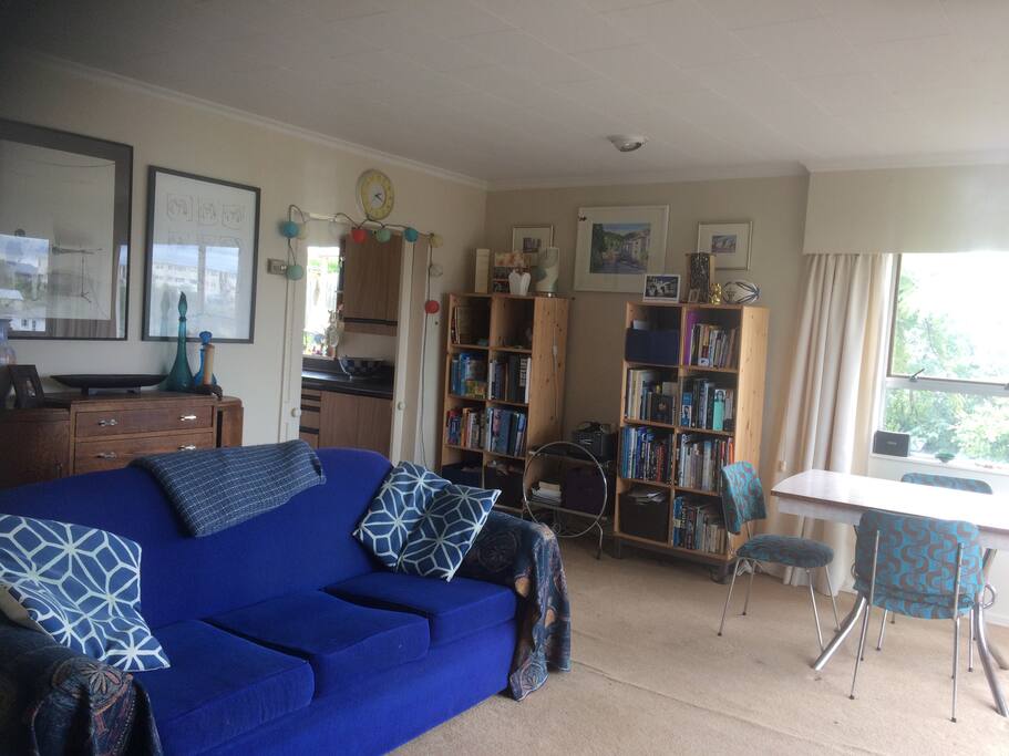 Open plan living with great views and morning sun.
