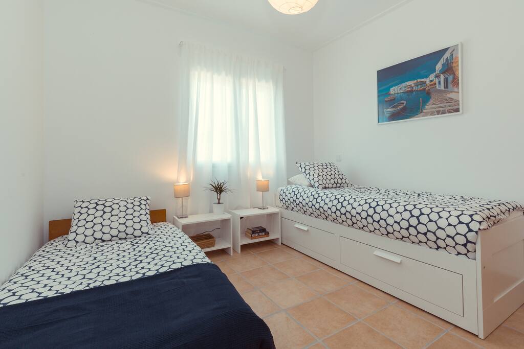 room #2 option: single beds