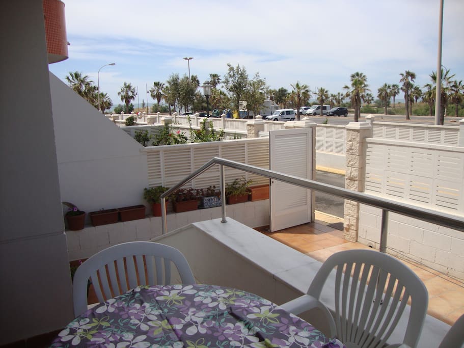terraza y salida directa