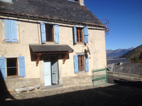 Jamanel House, a mountain house with character