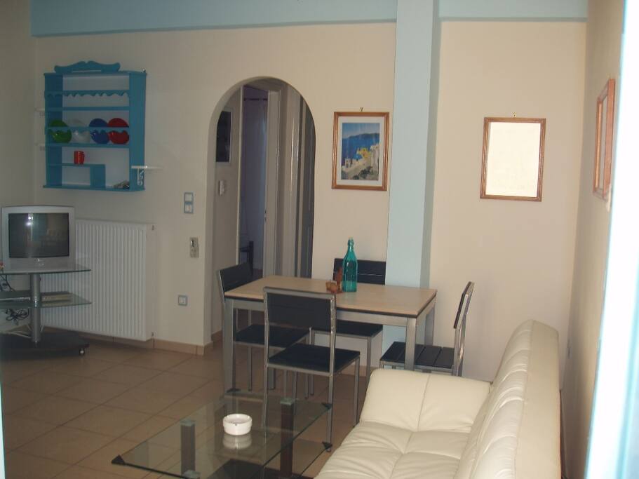 Kitchen / Living Room