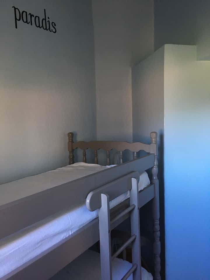 Spálňa 1 s poschodovými posteľami 