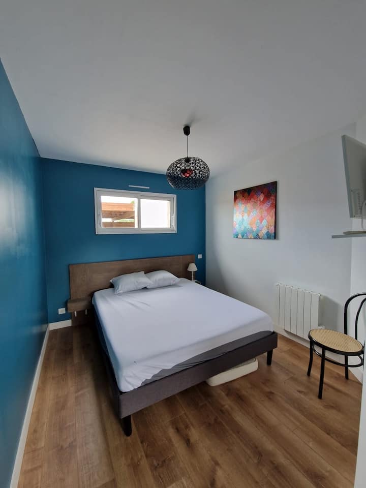 חדר שינה 1 עם חדר הלבשה