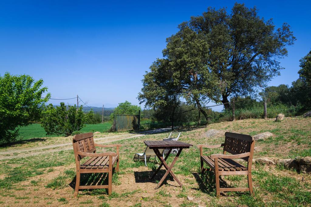 EXTERIOR DEL MAS MONT RODO