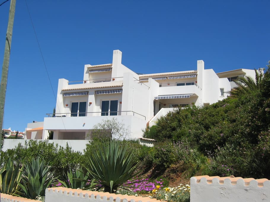 Casa Cubo - Ansicht von der Strasse aus