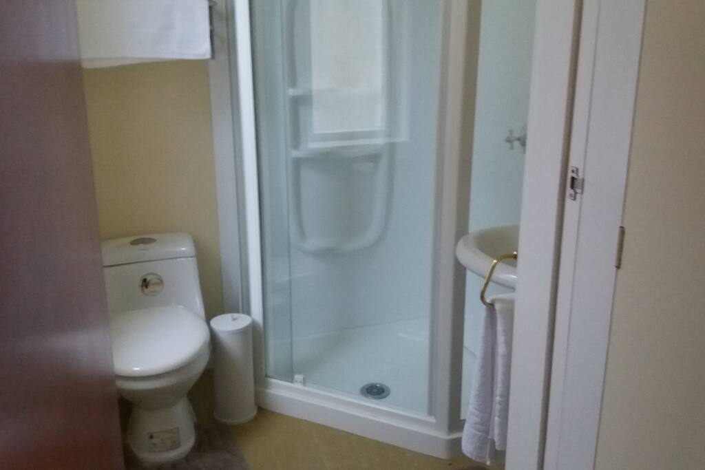 QueenS ensuite