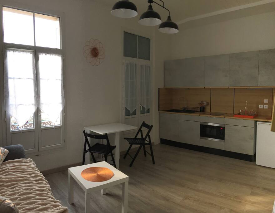 Coin salon + cuisine