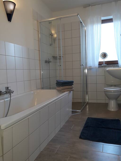Bad mit Fußbodenheizung