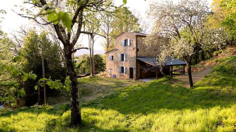 Stunning Tuscan villa in a tranquil nature reserve