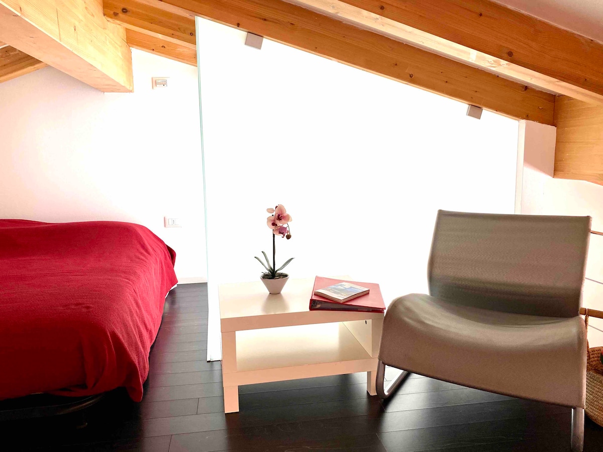 Proprietà Airbnb di successo: OPEN SPACE ATTIC WITH BALCONY - ARCO OLD TOWN a Arco