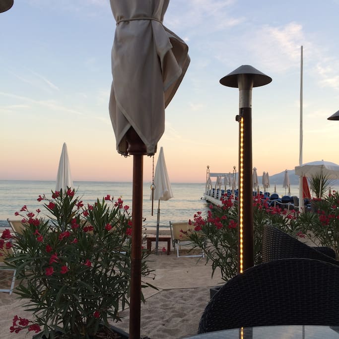 The 'Z' beach club and restaurant - 2 minutes walk away