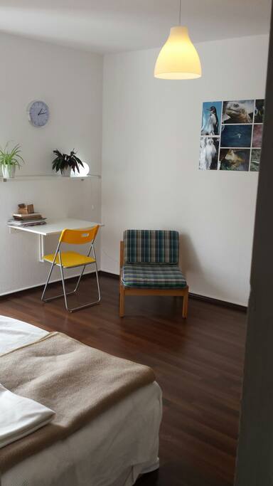 Blick ins Zimmer // view into the room
