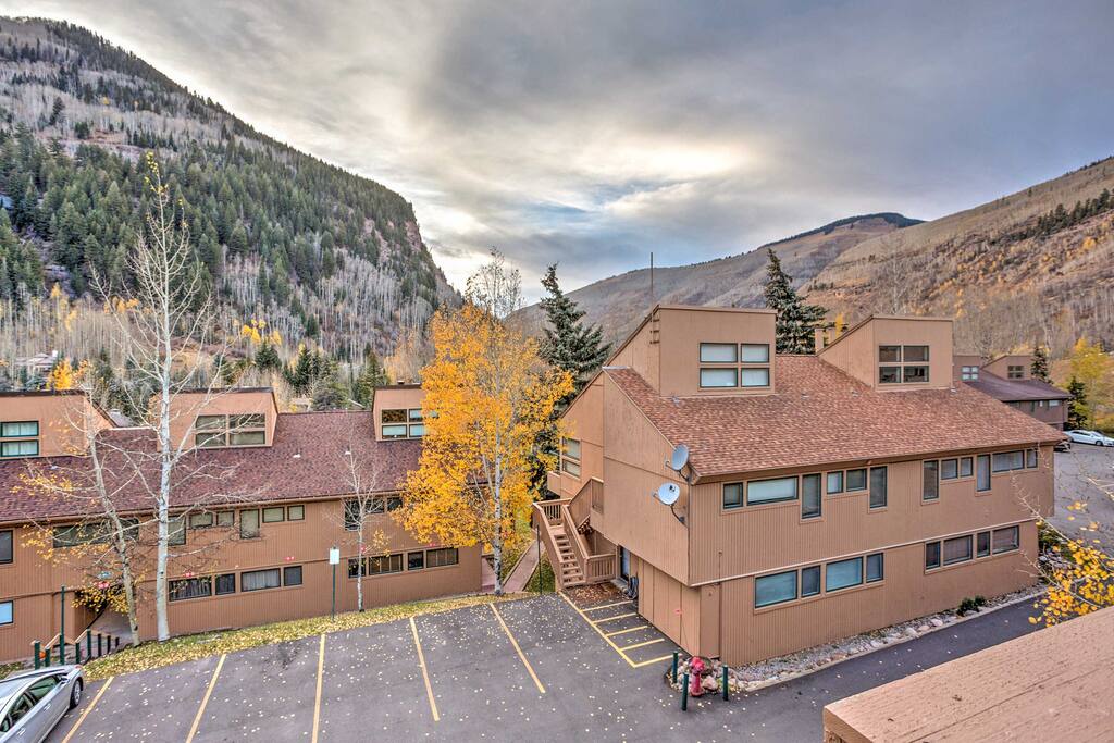 Enjoy panoramic mountain views from everywhere around the complex.