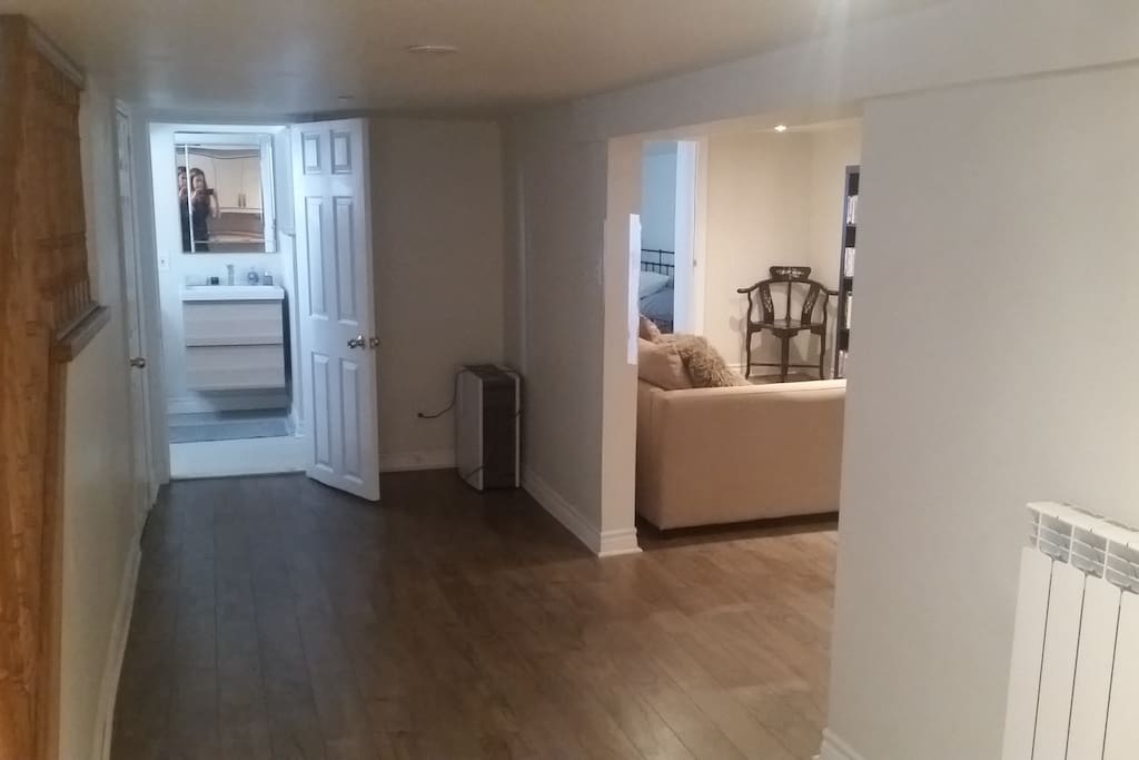 Seating area and bathroom