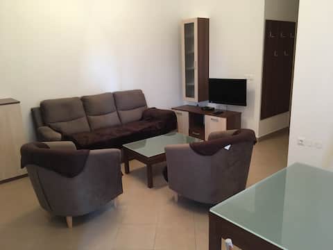 Top Airbnb: Spacious apartment 1 min from beach in Plomin Luka in Ripenda Kosi