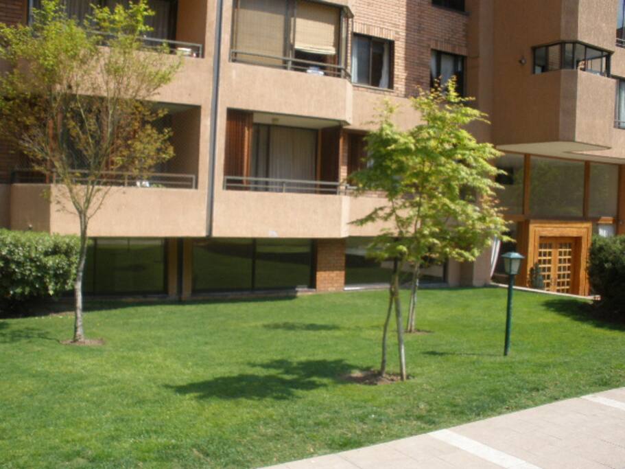 Vista exterior del Departamento
