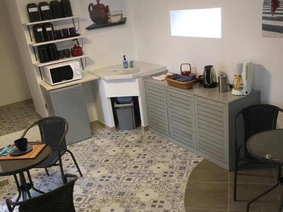 Guest room